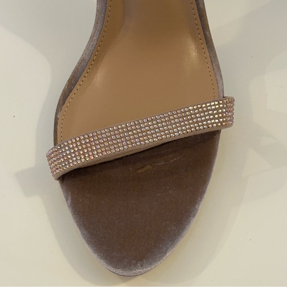 Elegant Steve Madden Sandal Womens Tecy Velvet Rhinestone Heeled Glam Event SZ11 - Picture 5 of 8